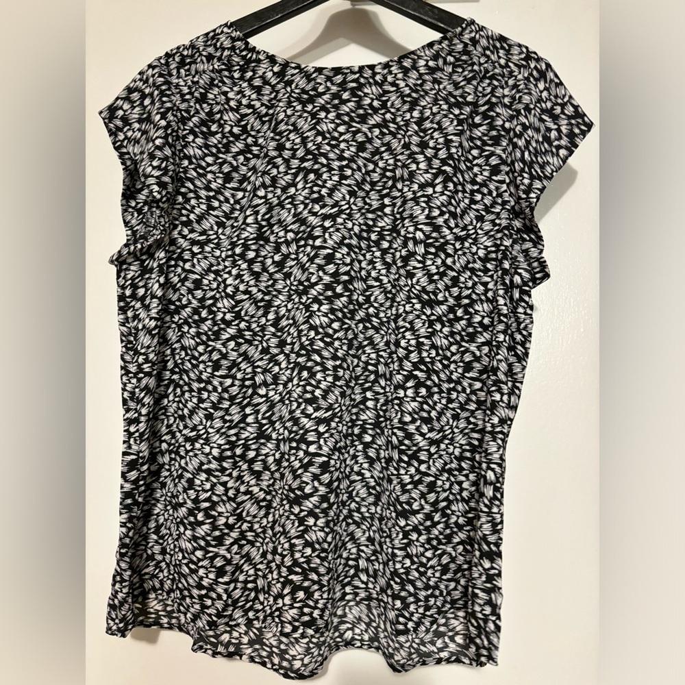 Short sleeve blouse